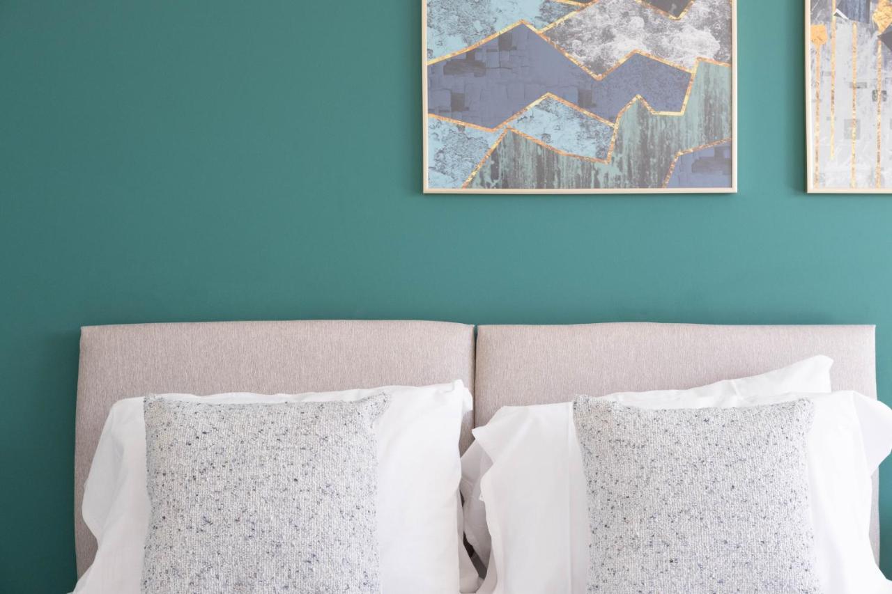 Beautiful And Comfortable Home Away From Home With Free Parking, Fast Wifi And White Crisp Hotel Standard Linen Hosted By Our Home Short Stays Northampton Exterior foto